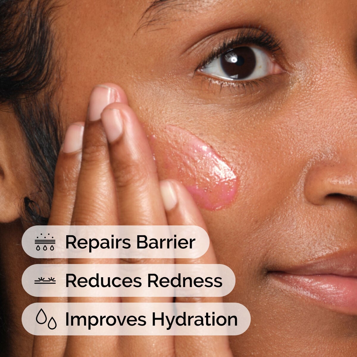 soothing-and-barrier-support-serum-l0 ord-soothing-barrier-support-serum-model-application-with-benefits.jpg